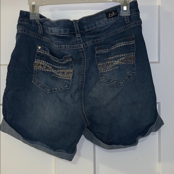 Jean shorts - Picture 2 of 2